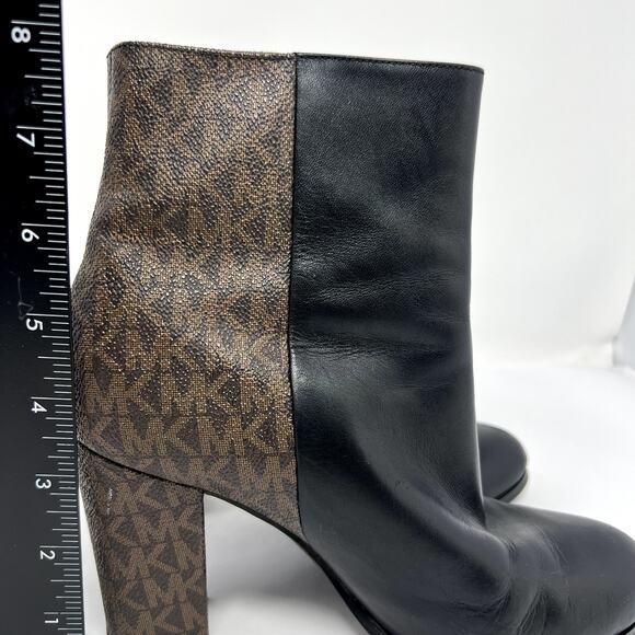 Michael Kors Britt Signature Logo Bootie Women 6M Black Leather Designer Fashion - Picture 5 of 12